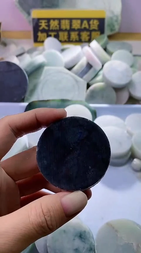 翡翠未镶嵌颈饰翡翠819