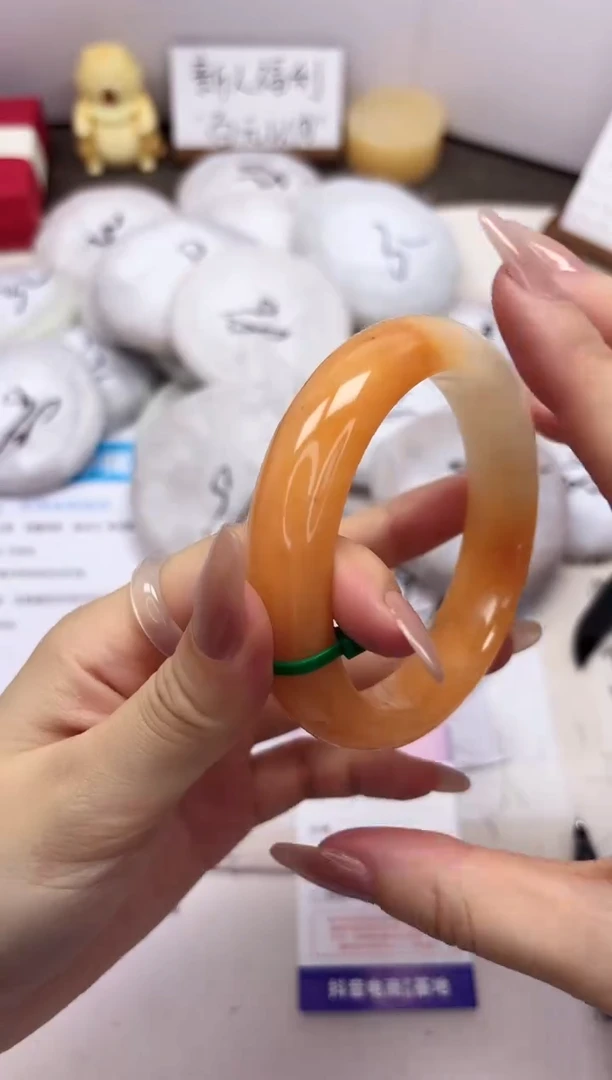 石英质玉手镯未镶嵌372-财气镯-圈口64