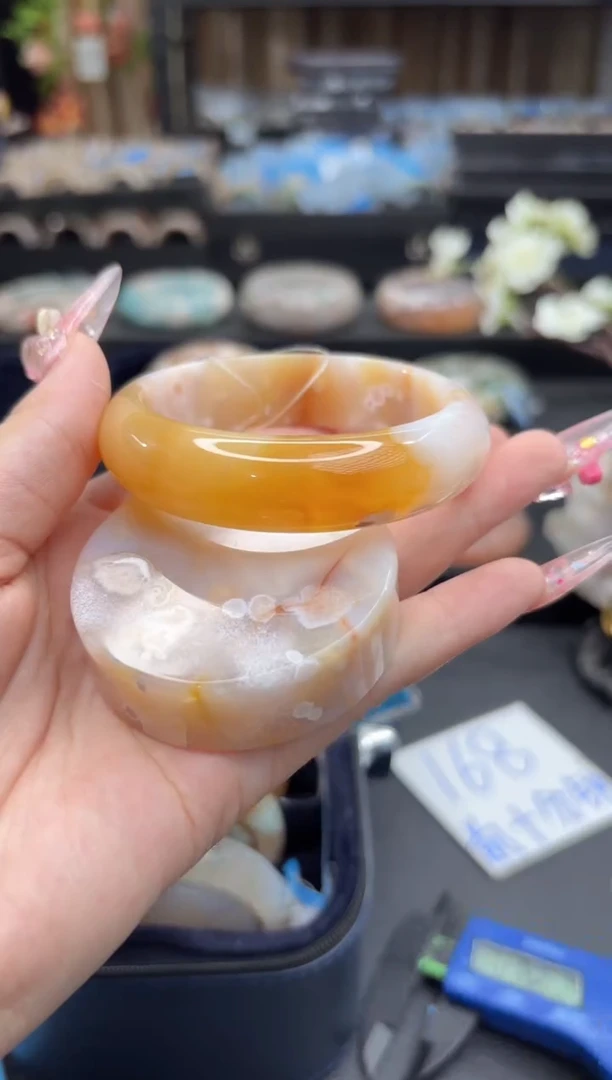 未镶嵌手镯石英质玉316(56圈赠送镯心)