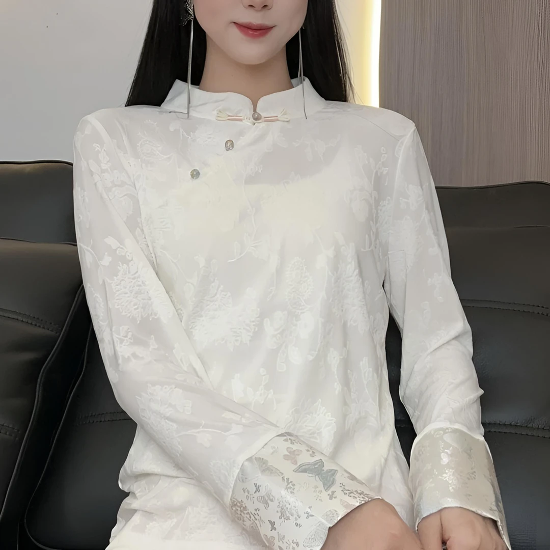 2025春款时尚休闲彩蝶刺绣小衫国风圆领气质百搭长袖上衣091