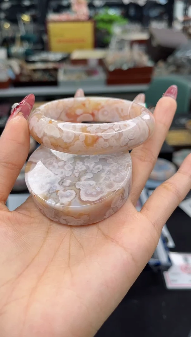 【闪购商品】石英质玉手镯未镶嵌57圈口（赠品镯心）1680905