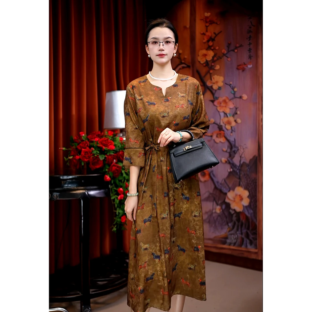 （小马）A字裙提花V领圆领吸汗套头连衣裙妈妈装显瘦民族风