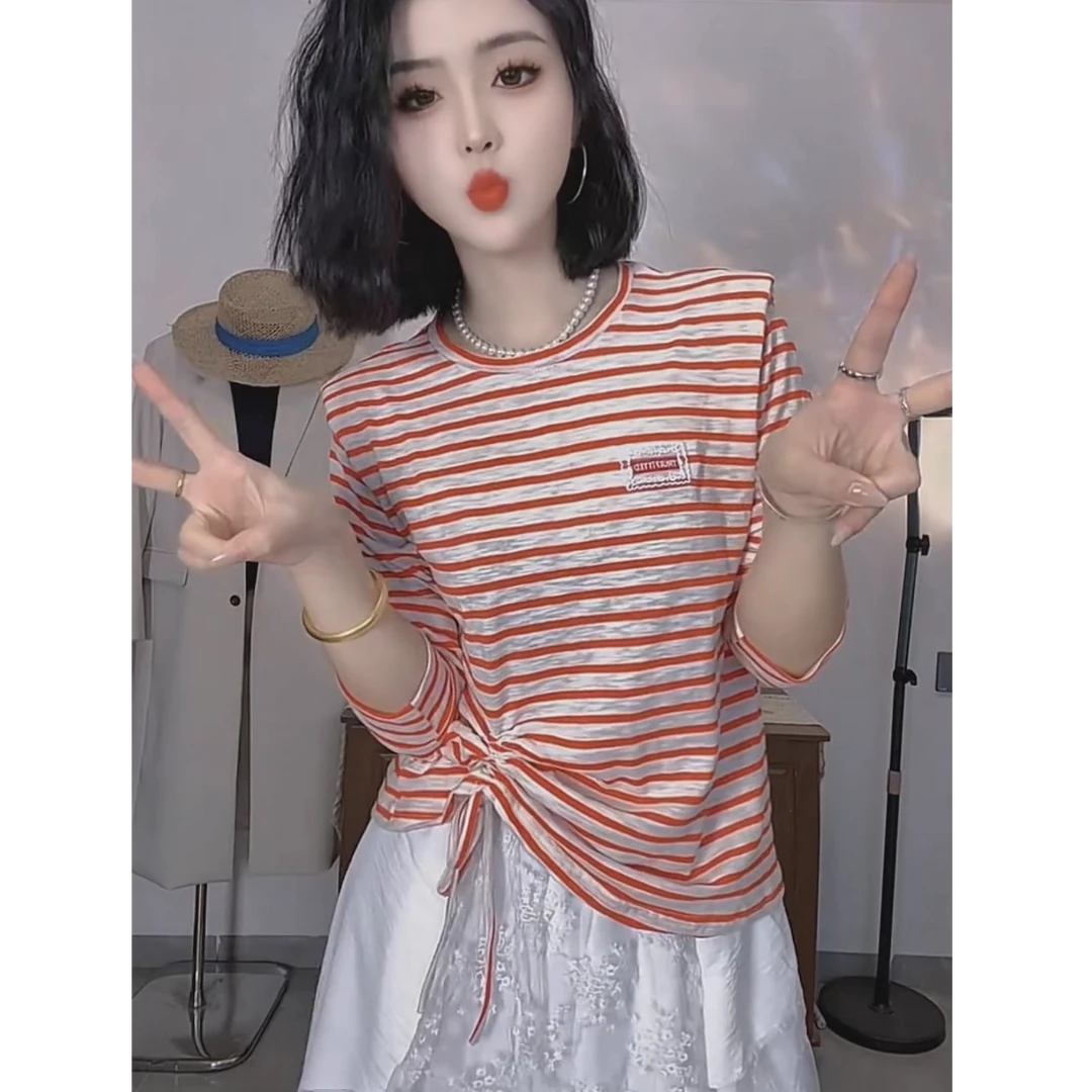 今年流行漂亮洋气时髦欧货高级感超好看减龄百搭宽松条纹上衣