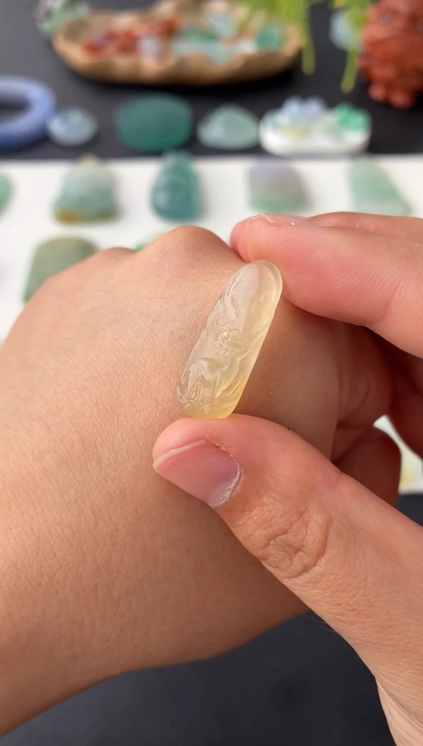 未镶嵌定制翡翠翡翠