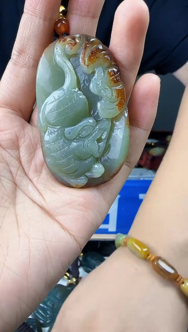 和田玉未镶嵌颈饰1