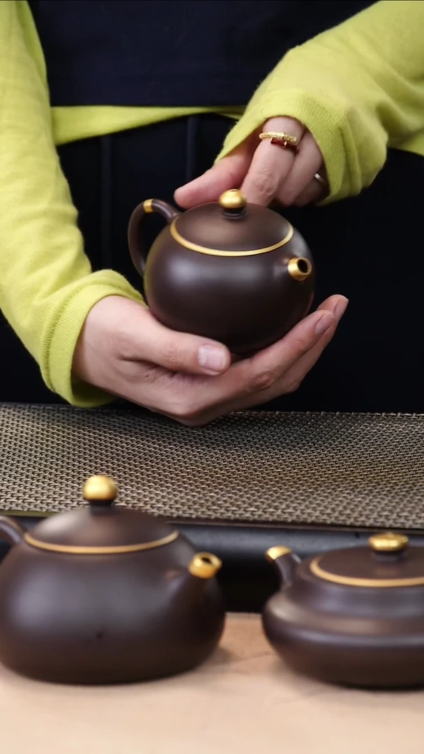 茶壶紫砂四号井茄皮紫泥描金西施160cc