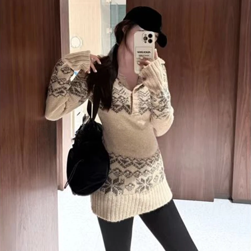 2025年秋冬新款针织衫气质修身翻领半系扣毛衣