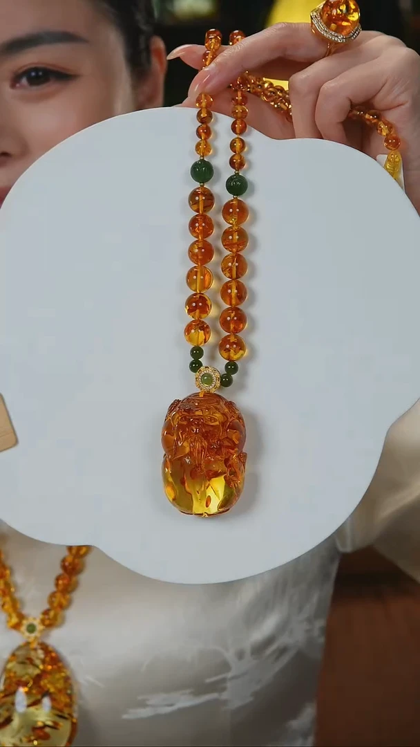 琥珀（花珀）项链未镶嵌花珀貔貅
