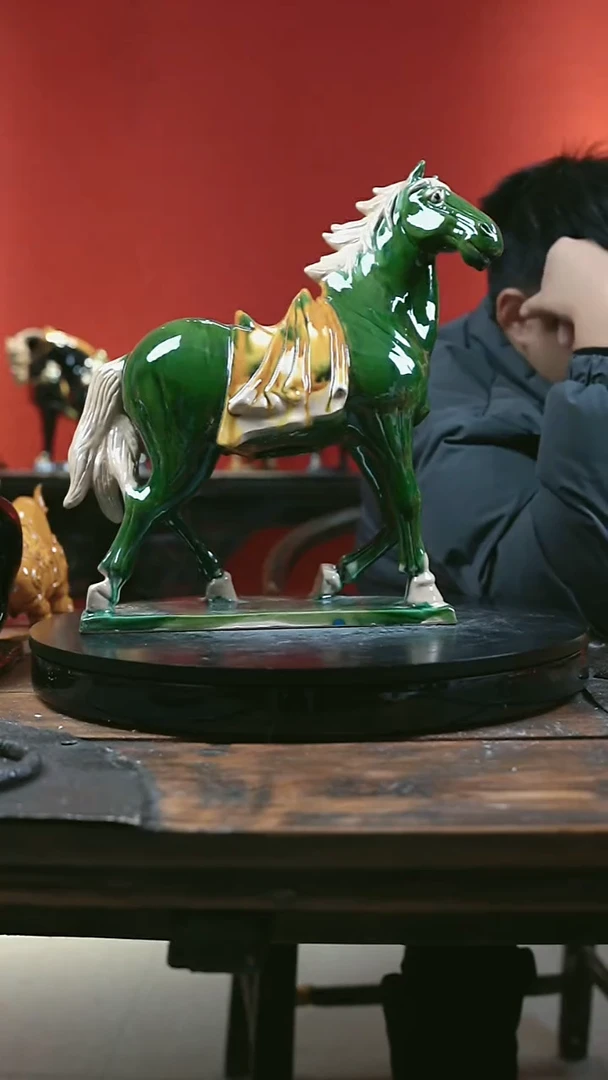 中国陶瓷唐三彩中国陶瓷唐三彩中国陶瓷唐三彩