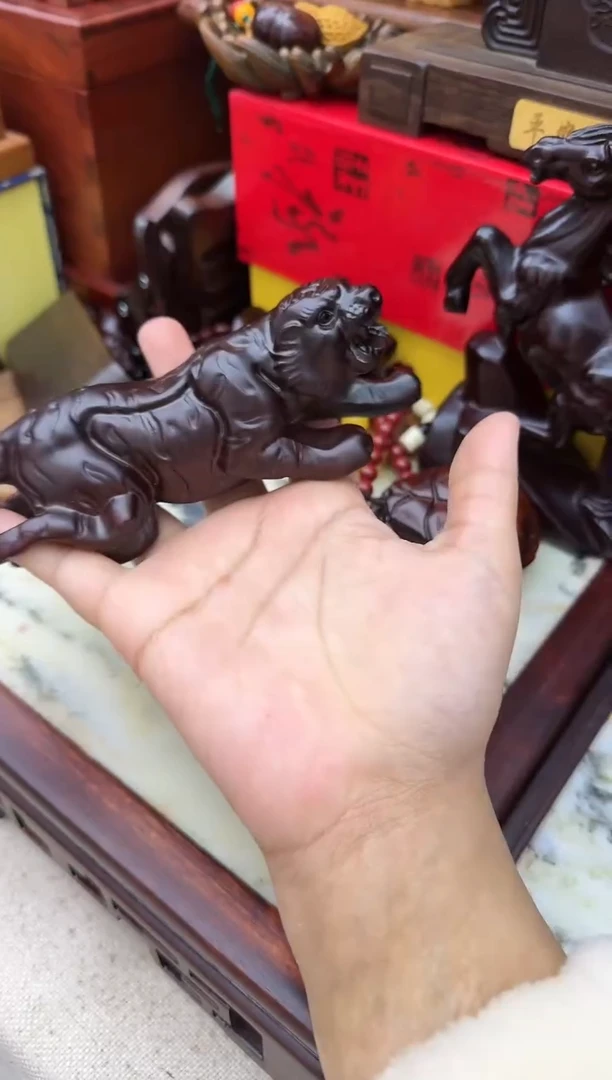 【闪购商品】黑檀虎淘多奇好物