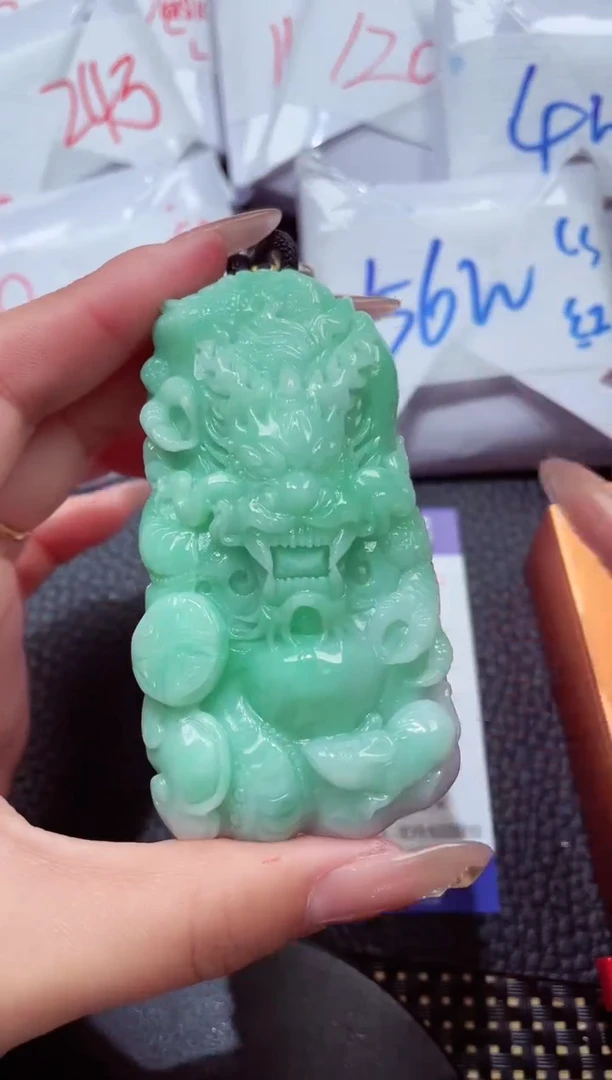 颈饰未镶嵌翡翠425