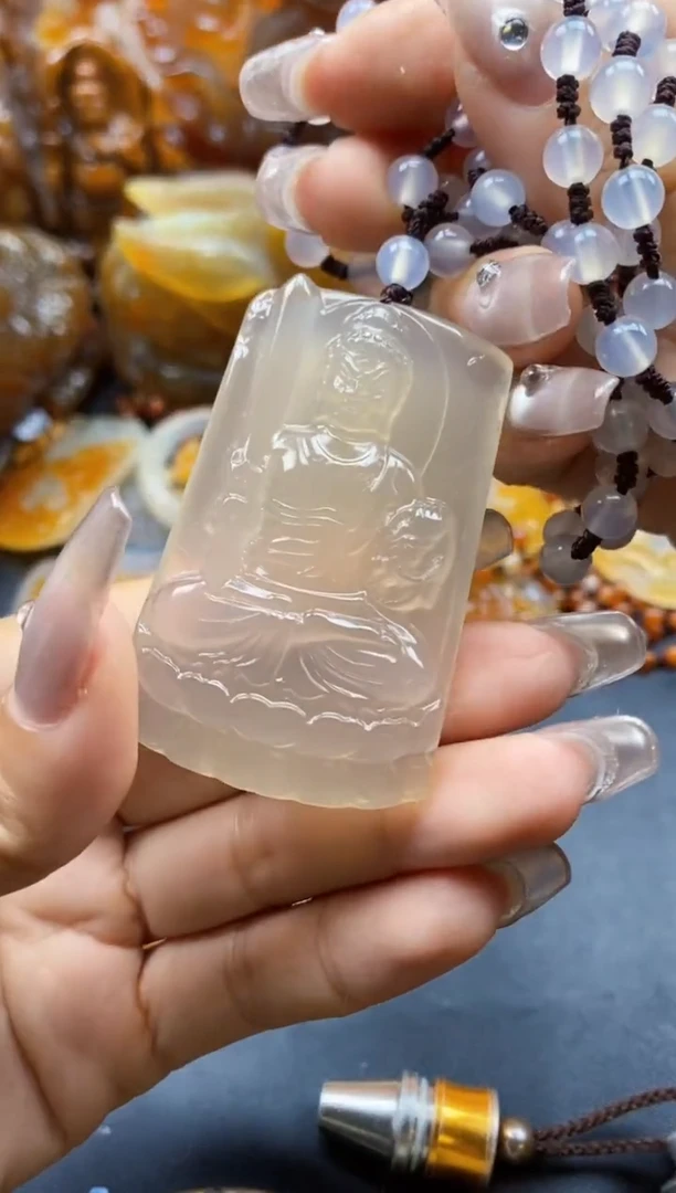 玛瑙/玉髓挂件未镶嵌我**人ll