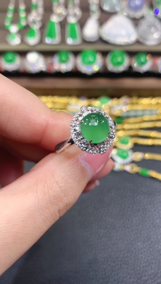 18K金镶嵌戒指翡翠A50