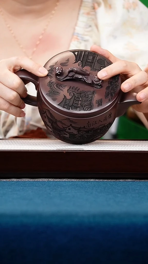 茶壶紫砂古乌泥汉瓦鱼跃龙门