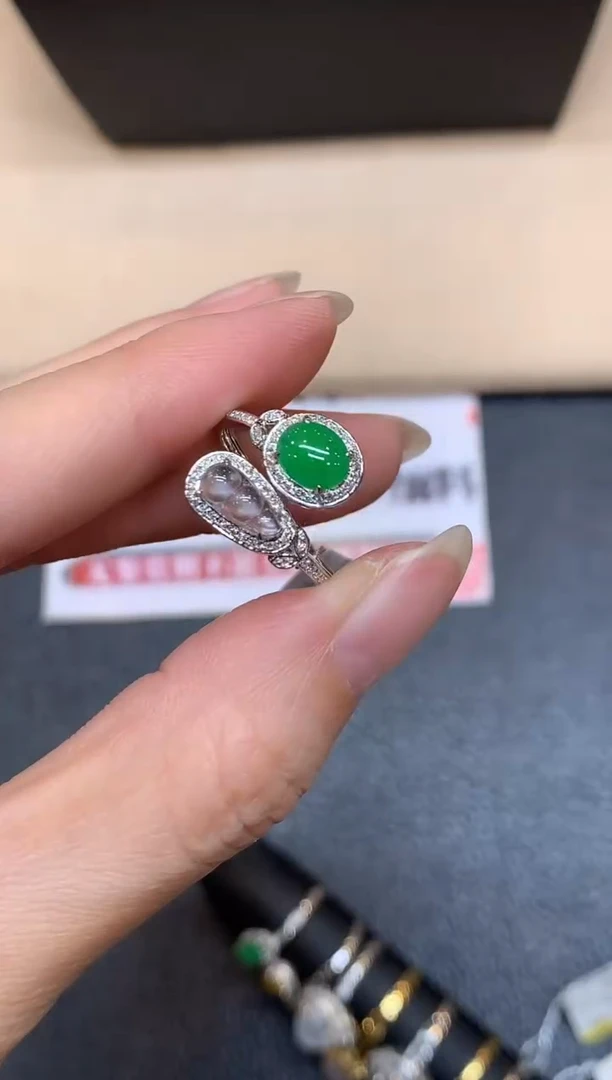 18K金镶嵌戒指翡翠2【无鉴赏期】蛋面【无服务费