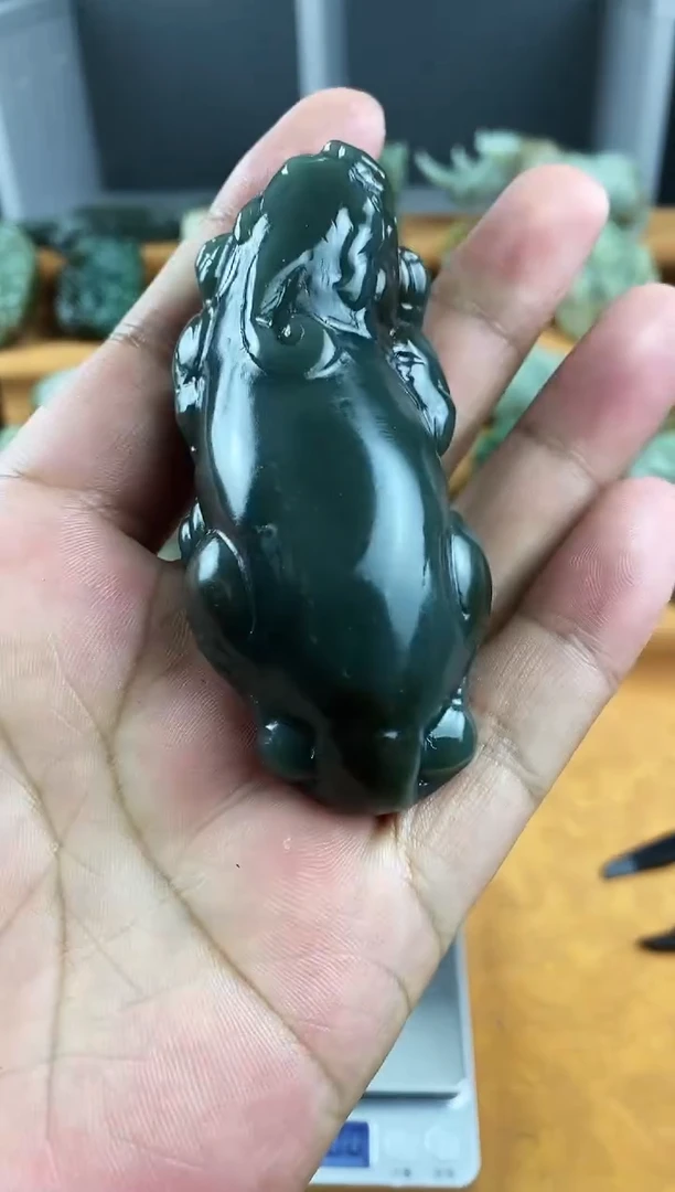 未镶嵌和田玉把件1