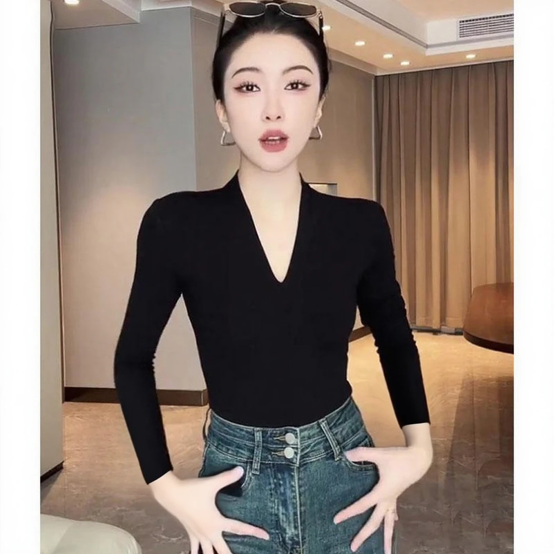 黑色V领修身长袖打底衫女高级感秋冬季内搭设计感螺纹修身上衣服