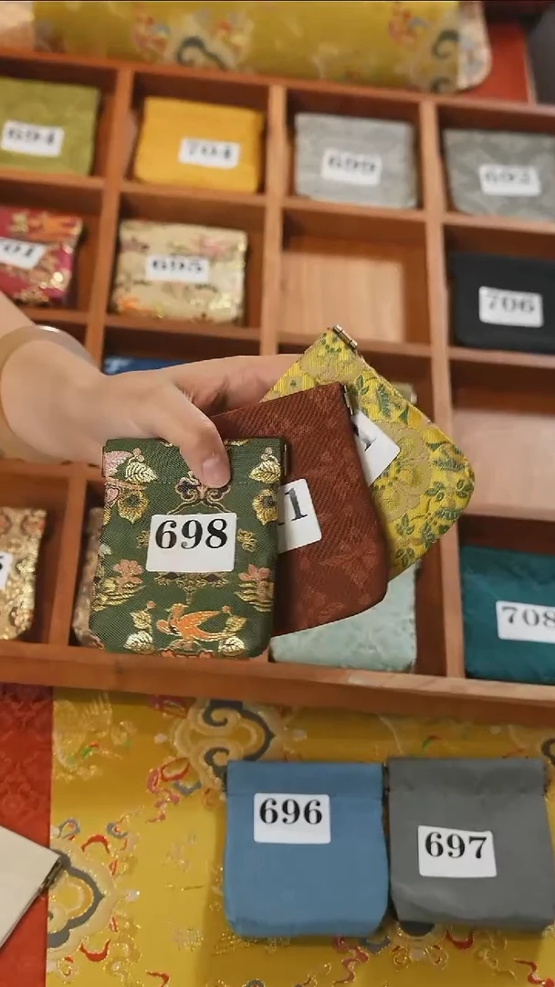 小鱼包三个.............