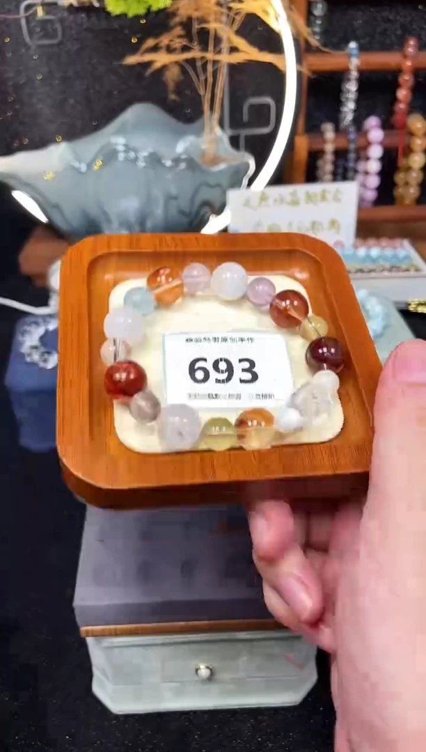 未镶嵌珠宝半成品水晶693