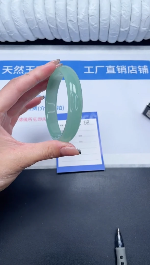 未镶嵌手镯石英质玉58-63.5TKL
