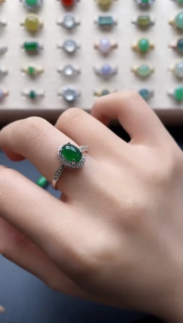 银S925镶嵌戒指翡翠一物一证一礼盒