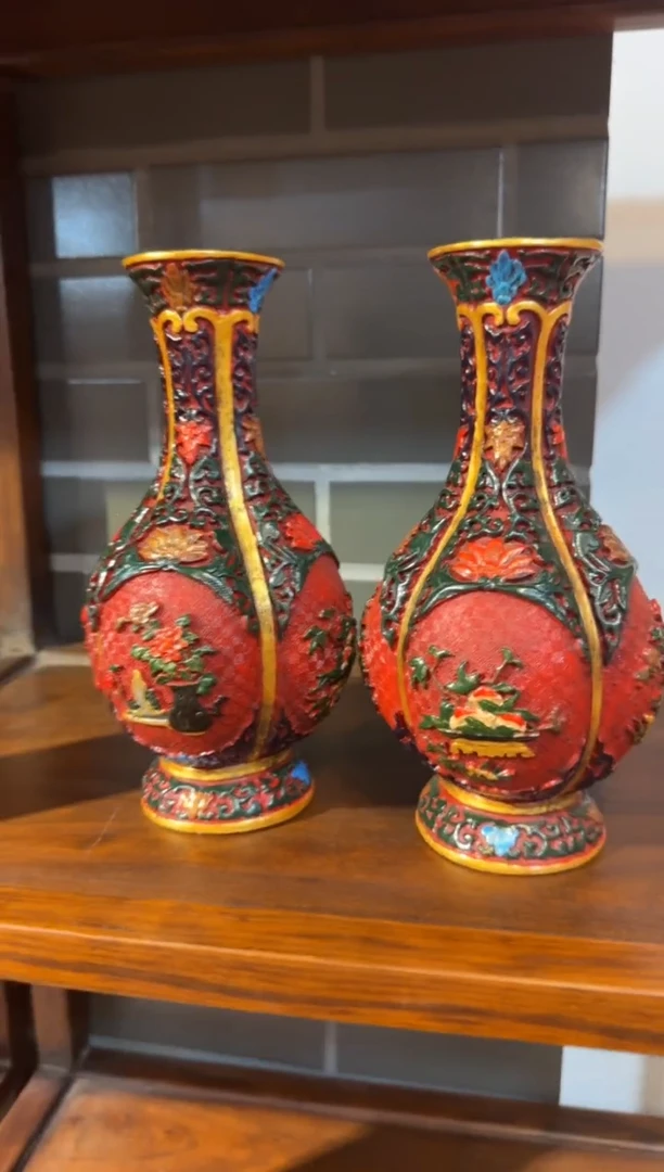 花梨木类一对   花瓶   工艺品  摆件