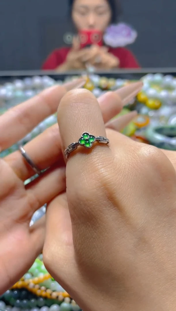 颈饰未镶嵌翡翠/W/翡翠A货，一件也是批发价