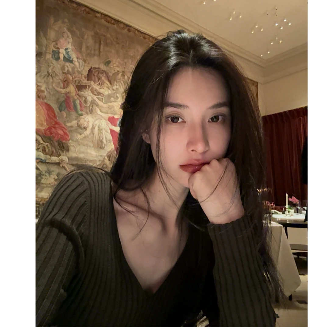 【LUMIEN】极简风绑带V领设计感打底衫修身显瘦针织衫上衣LX5ASS011