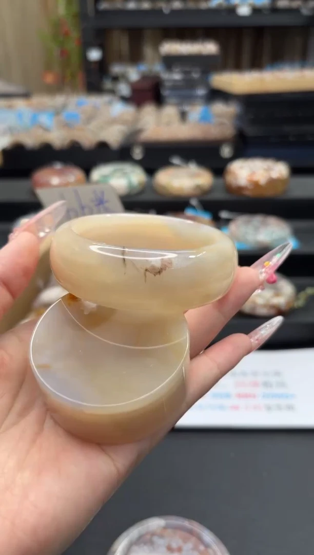 未镶嵌手镯石英质玉376(59圈赠送镯心)