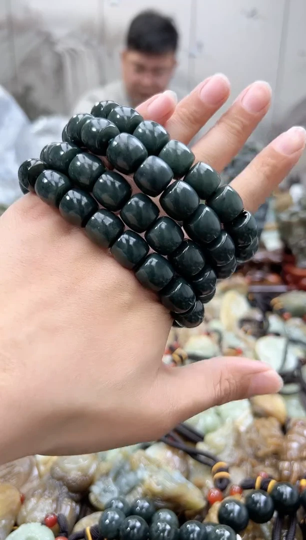 【闪购商品】和田玉把件未镶嵌多样性发货  拍一发一