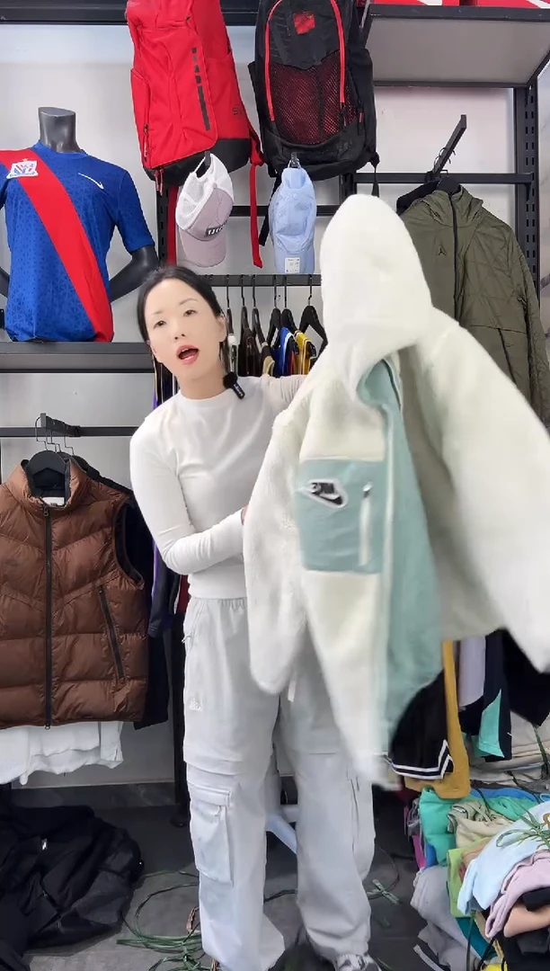 494 ·编码 瑕疵款直播间过款为准 尺码·160