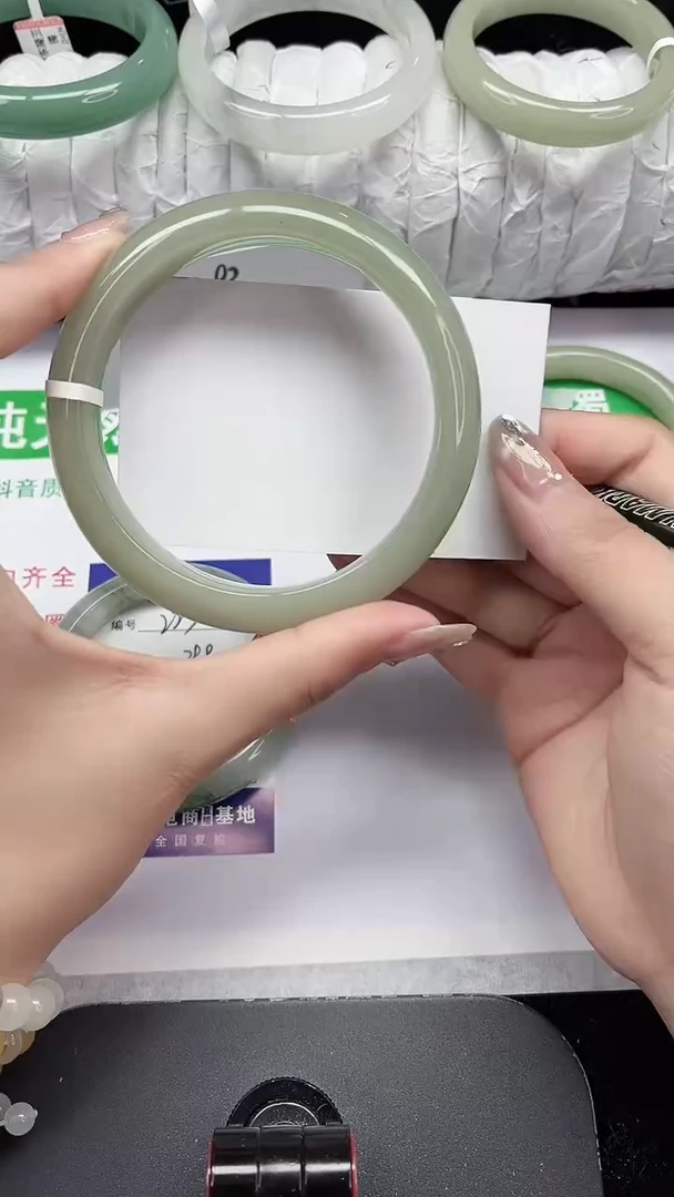 未镶嵌手镯石英质玉224-66/67
