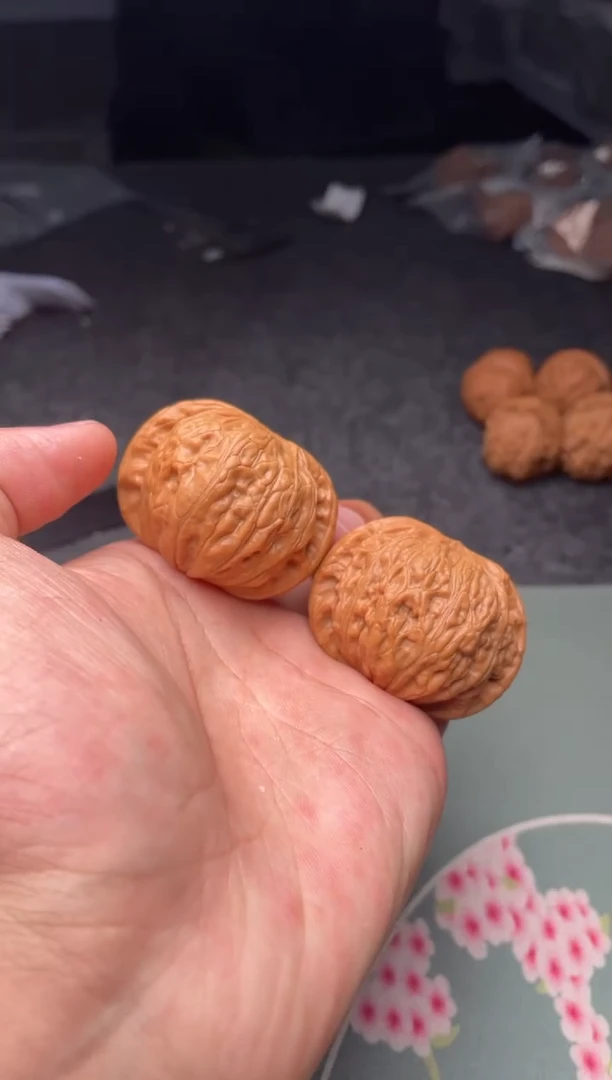 把件文玩核桃a94  铁锤 45尺