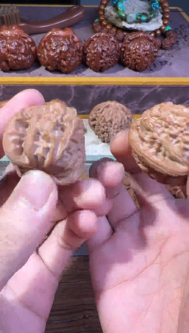把件文玩核桃興*三角白狮子核桃