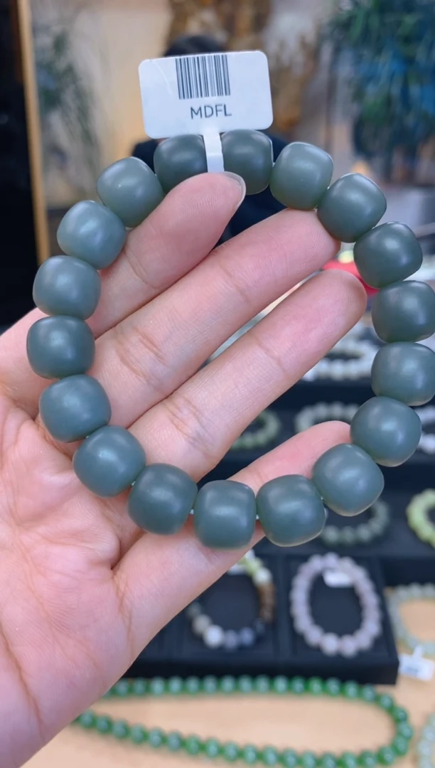 未镶嵌手串和田玉卡12