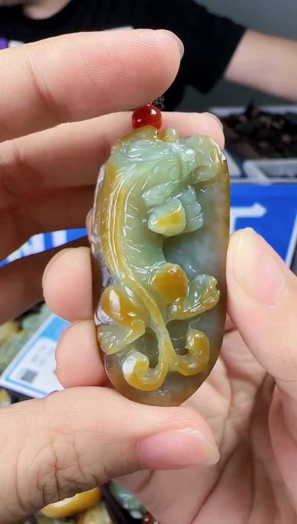 和田玉未镶嵌颈饰1