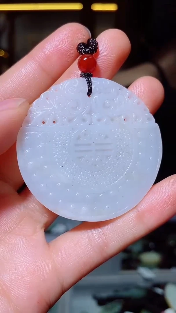 和田玉未镶嵌颈饰1