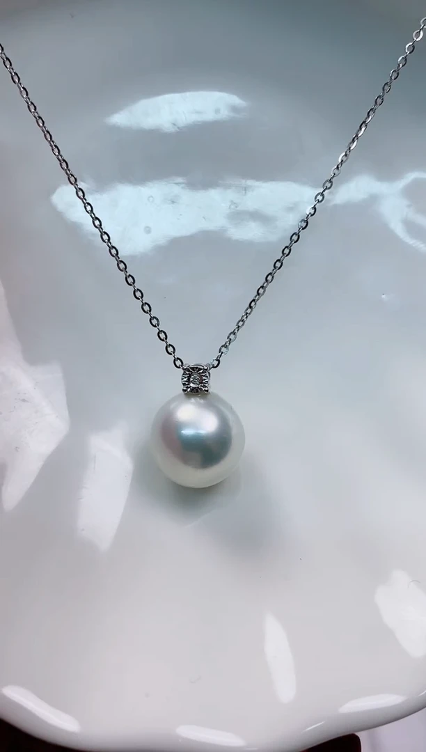 【闪购商品】海水珍珠吊坠(赠链)18K金镶嵌12-13澳白珍珠吊坠