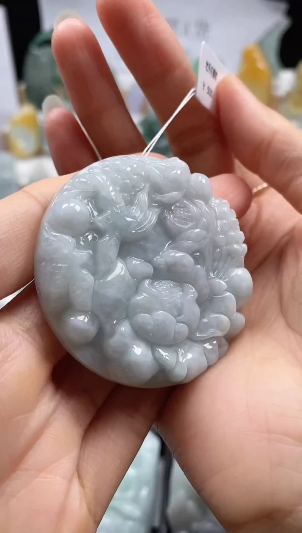 翡翠未镶嵌颈饰吊坠