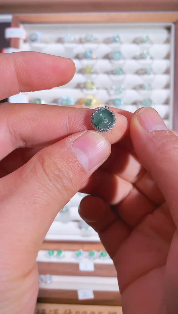 银S925镶嵌戒指翡翠S925银镶翡翠平安扣女饰品