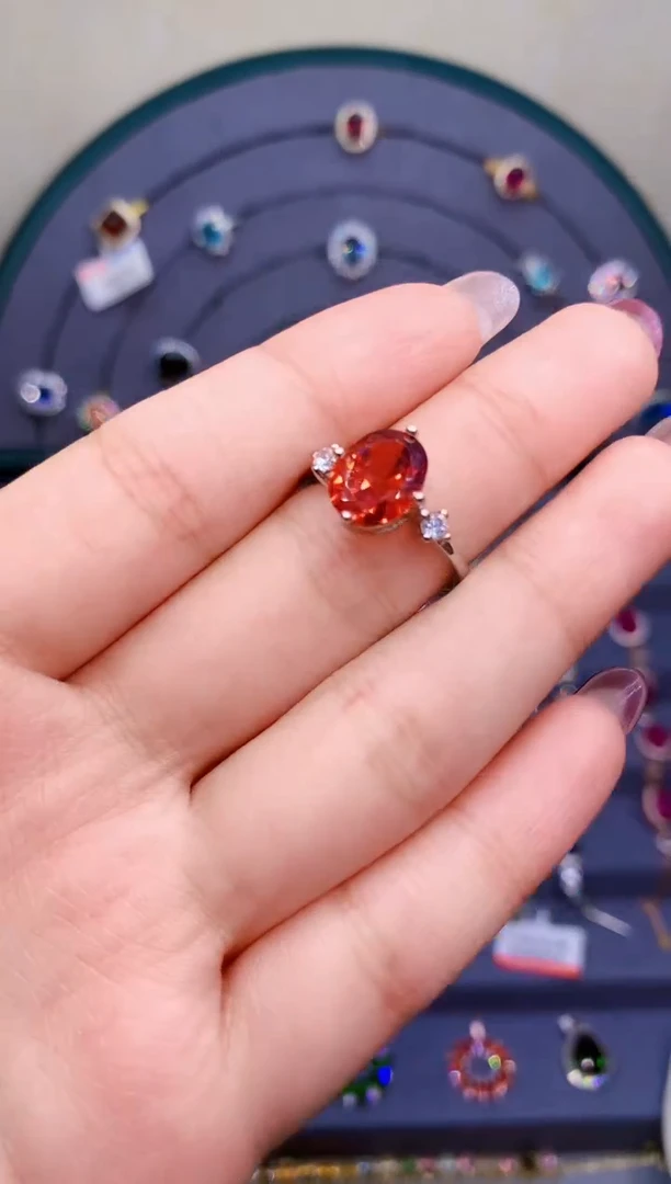 【闪购商品】石榴石戒指银S925镶嵌3333