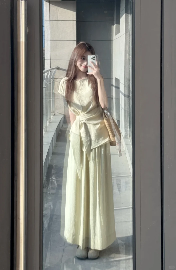 2025夏季新款韩系穿搭高级感收腰绑带衬衫上衣半身裙气质两件