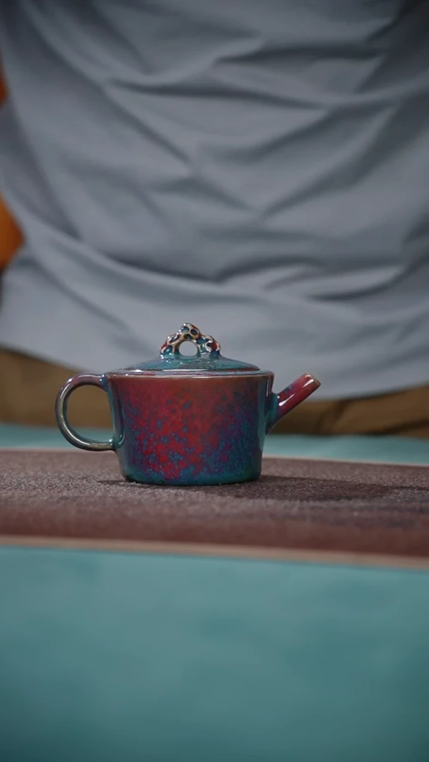 96-1大盖竹石壶（王建勋 炉钧釉）