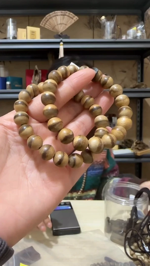 【闪购商品】沉香手串马泥涝野料手串多样性发一条卡1.0