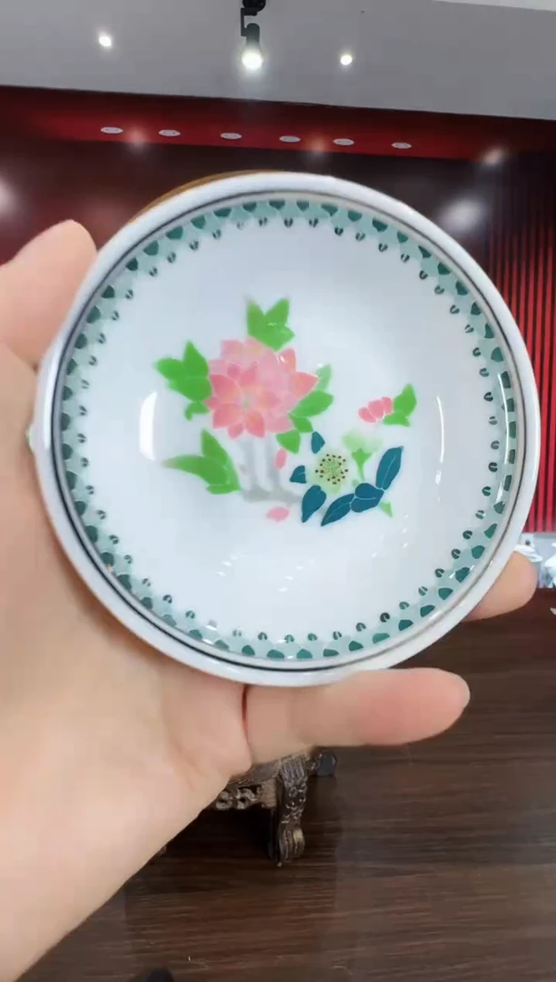034函夏非遗釉下五彩花边水点桃花小瓷碟