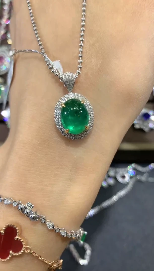 吊坠不含链18K金镶嵌祖母绿春日珠宝a197