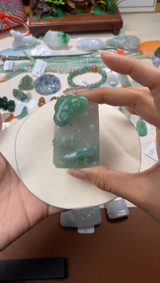 颈饰未镶嵌翡翠15 翡翠挂件 龙牌