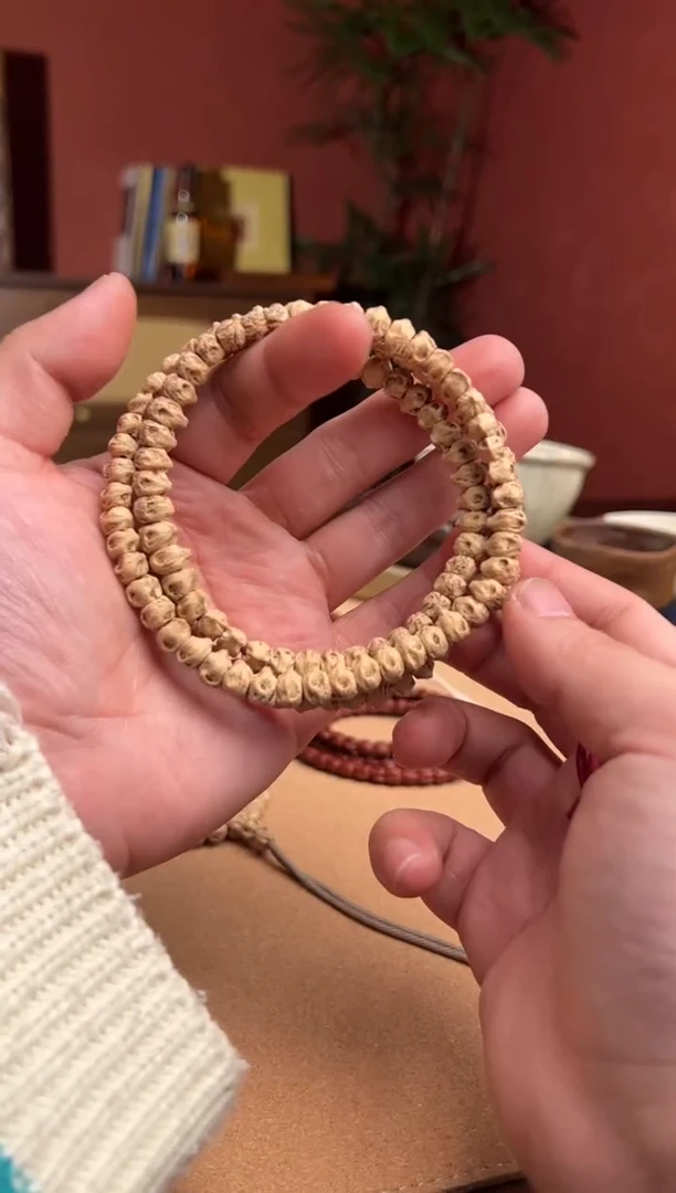 【闪购商品】柏香籽/百香籽手串021114