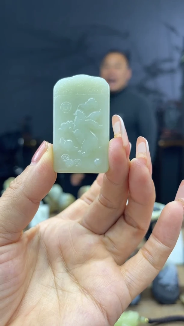 颈饰未镶嵌和田玉1