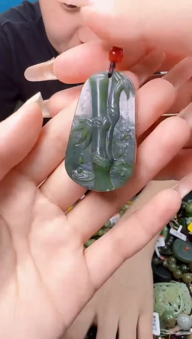 颈饰未镶嵌和田玉多样性发一